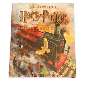 Harry Potter and the Sorcerer's Stone Illustrated Edition